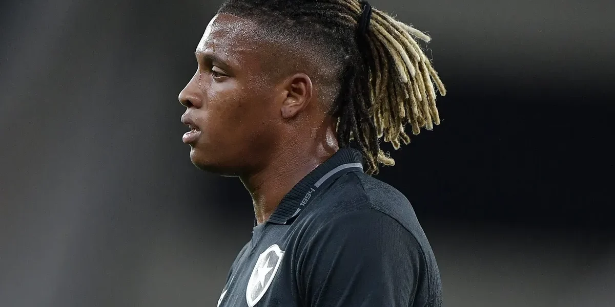 Danilo trava no Botafogo e adia sonho do Palmeiras após 13º jogo
