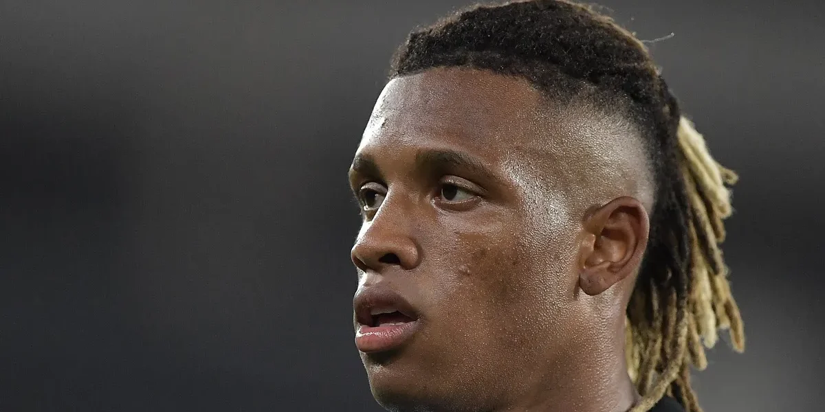 Botafogo desiste de vender Danilo ao Palmeiras; volante fica para pegar o Vitória