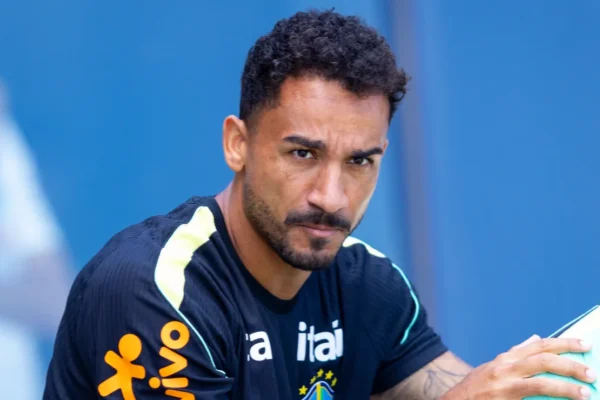 Flamengo na Copa: Danilo e Plata lideram em minutos; Carrascal é a esperança