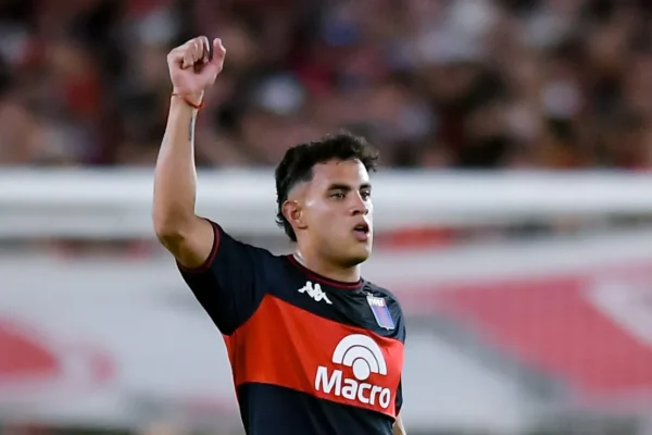 Flamengo acelera por centroavante argentino David Romero; negócio avança