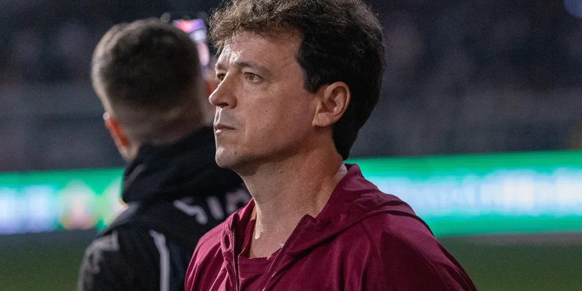 Diniz confirma venda de apenas um titular e busca manter base do Corinthians
