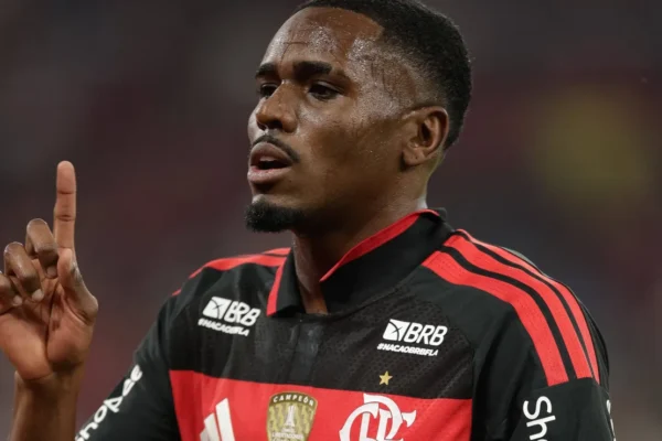 Bap é claro: Flamengo não vende Evertton Araújo nem por 20 milhões de euros
