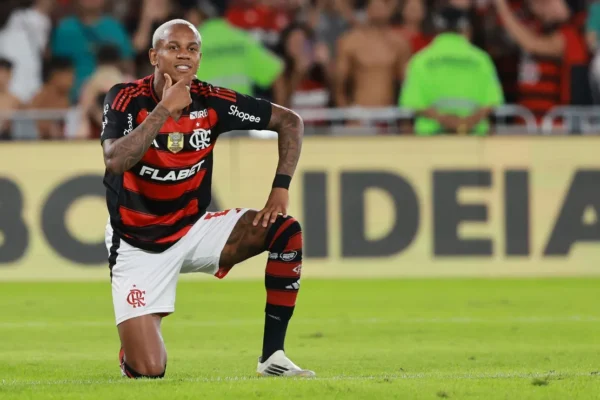 Lorran e Wallace Yan entram para a lista de artilheiros do Flamengo em 2026