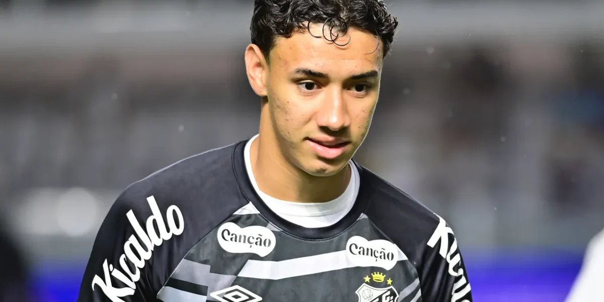 Gabriel Bontempo explode no Santos e já supera 2025 em gols e assistências