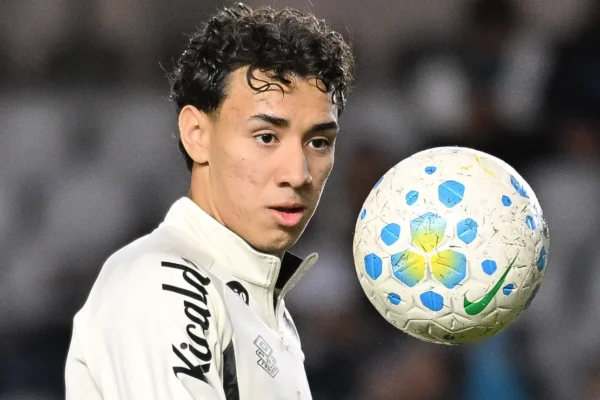 Bontempo na mira europeia: joia de R$ 12 mi pode salvar o Santos