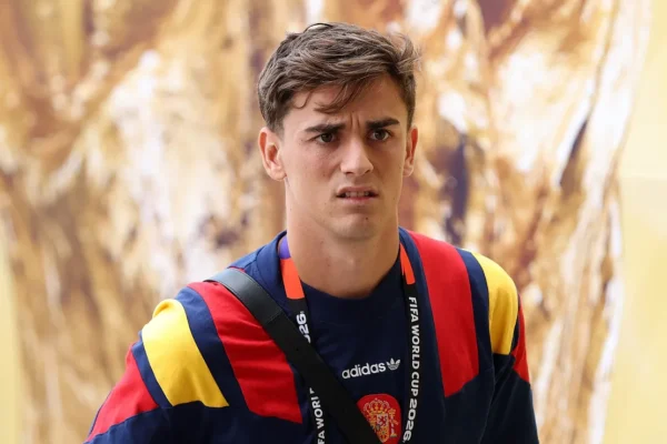 Gavi sai em defesa de Paredes: “Não deve ser punido” após briga na final