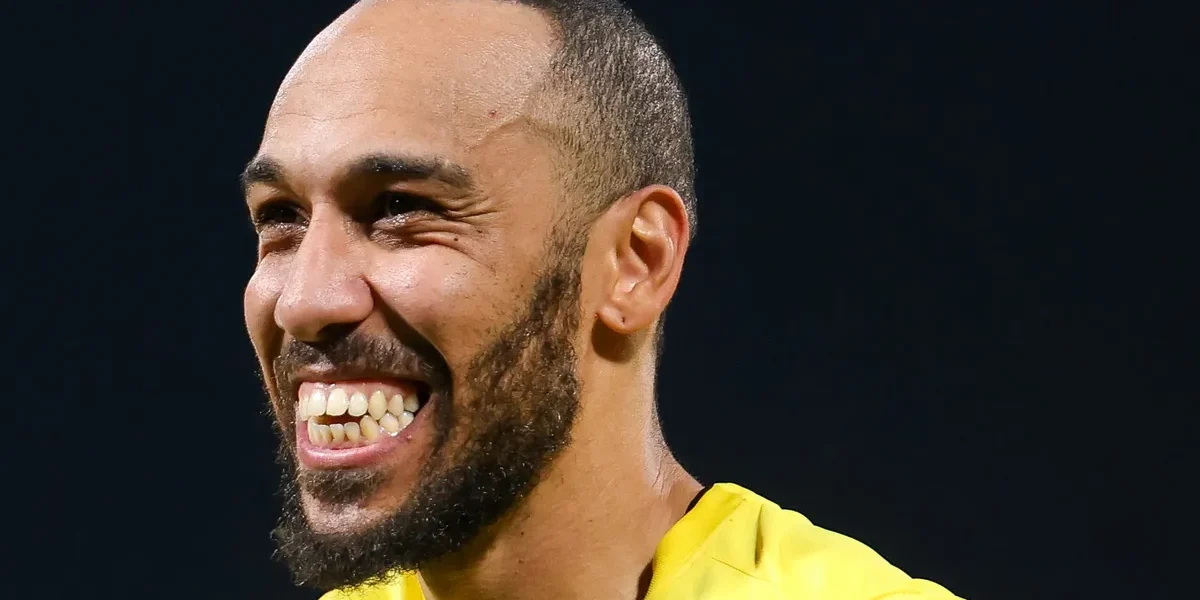 Aubameyang troca Vasco por La Coruña e está de volta à LaLiga