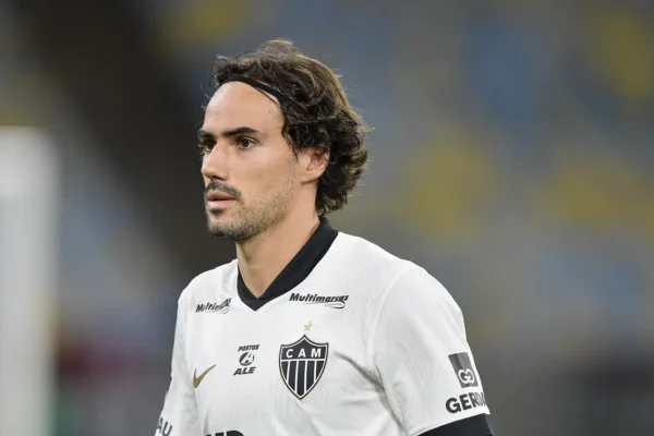 Igor Gomes desabafa após gol decisivo: ‘Não tem sido fácil ficar sem jogar’