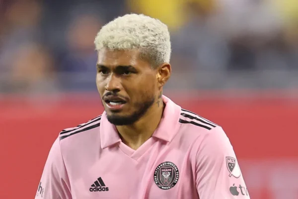 Josef Martínez na mira do Inter: atacante é oferecido e diretoria avalia