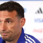 Scaloni admite falhas da Argentina e já pensa em ajustes para oitavas