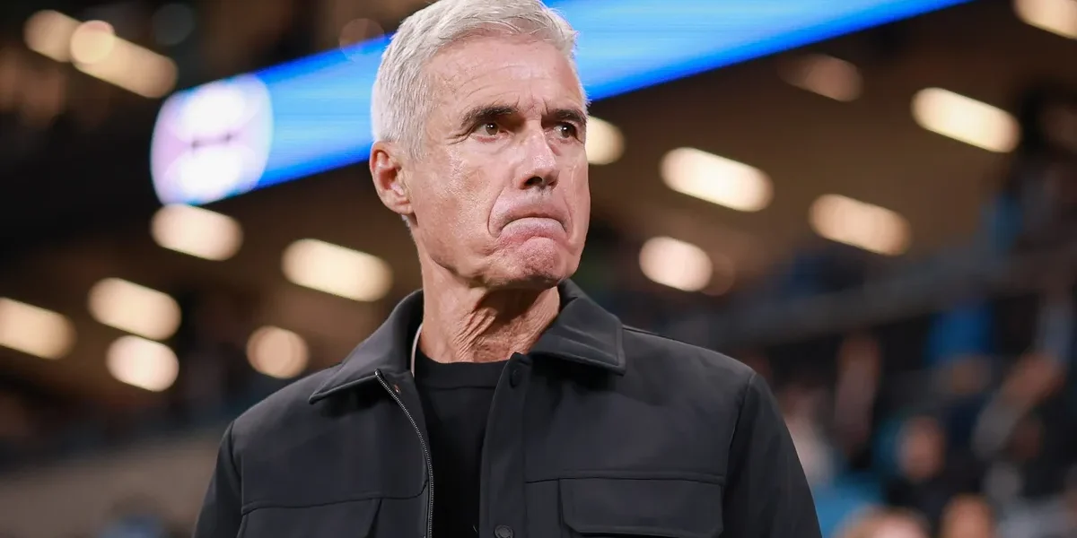 Grêmio quebra silêncio: Luís Castro fica, mas prazo é curto após vexame