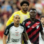 Corinthians x Athletico-PR: IA do WhatsApp crava placar e destaca craques do Timão