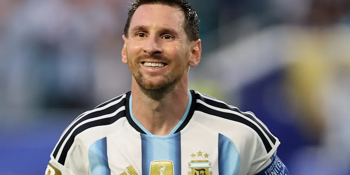 Messi brilha, mas Vozinha rouba a cena em Argentina x Cabo Verde na Copa
