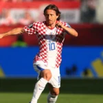 Modric tenta quebrar tabu e vencer Cristiano Ronaldo pela 1ª vez