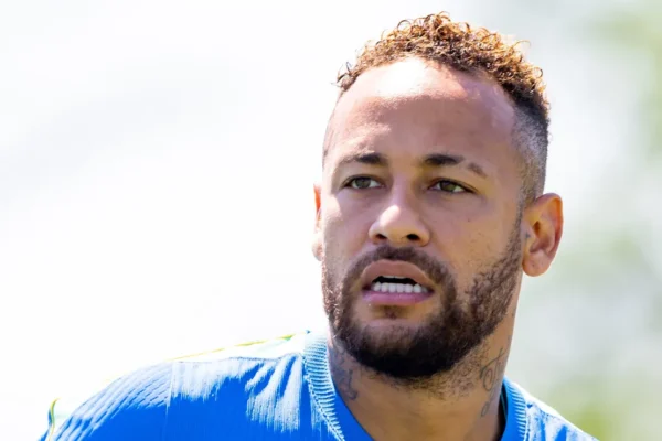 Neymar pode voltar atrás e adiar aposentadoria da Seleção, apontam dirigentes da CBF