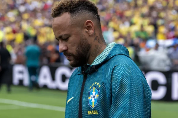 Edílson Capetinha detona Ancelotti por levar Neymar machucado à Copa de 2026