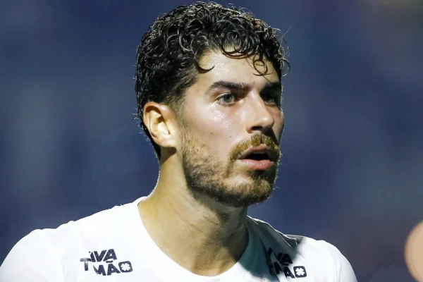 Pedro Raul pode deixar Corinthians; Internacional e MLS de olho