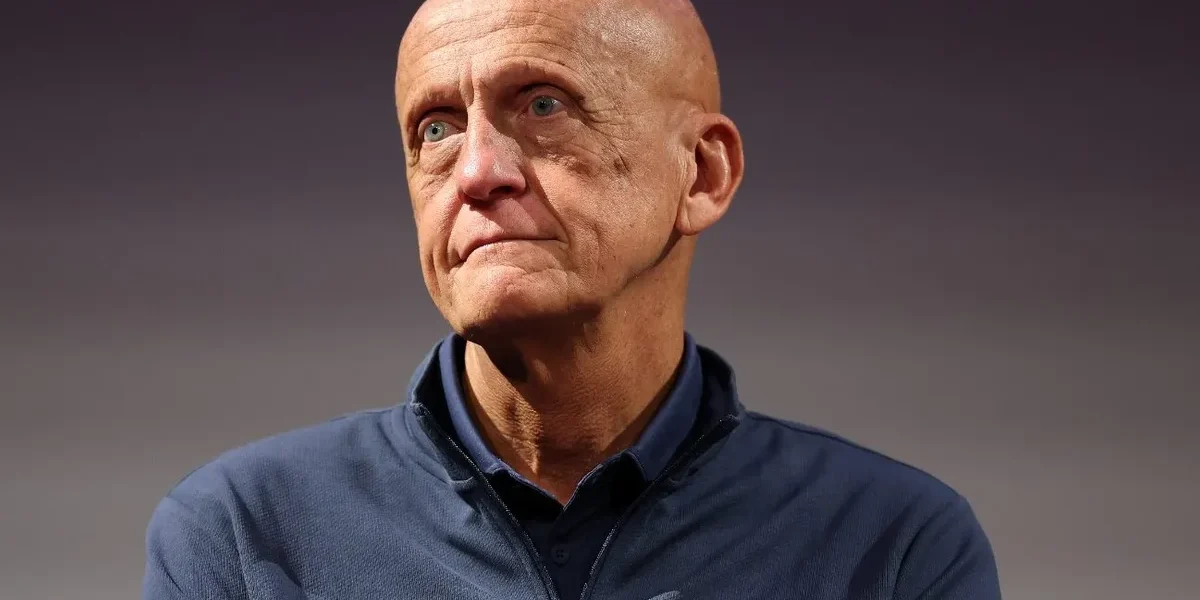 Collina quebra o silêncio e nega erro em polêmica Argentina x Egito