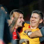 Vasco perde na estreia de Pedro Emanuel com gol da lei do ex