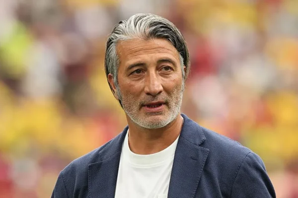 Murat Yakin revela plano para parar Messi e leva Suíça às quartas