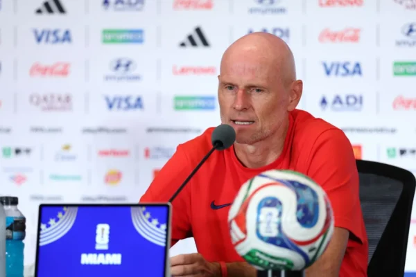 Técnico da Noruega solta indireta ao Brasil e já projeta jogo diferente contra Inglaterra