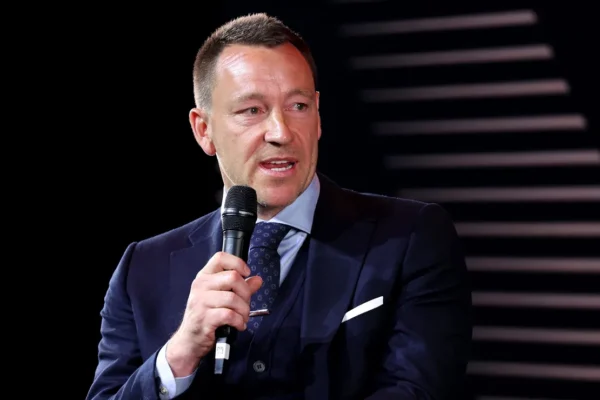 Terry provoca Argentina antes da semi: ‘Homem a homem, somos melhores’