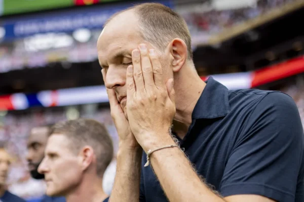 Tuchel detona Inglaterra mesmo com vaga: ‘Atuação digna de sorte’