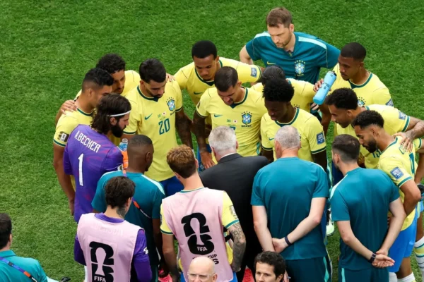 Galvão detona Brasil após queda na Copa: ‘Time de segunda prateleira’