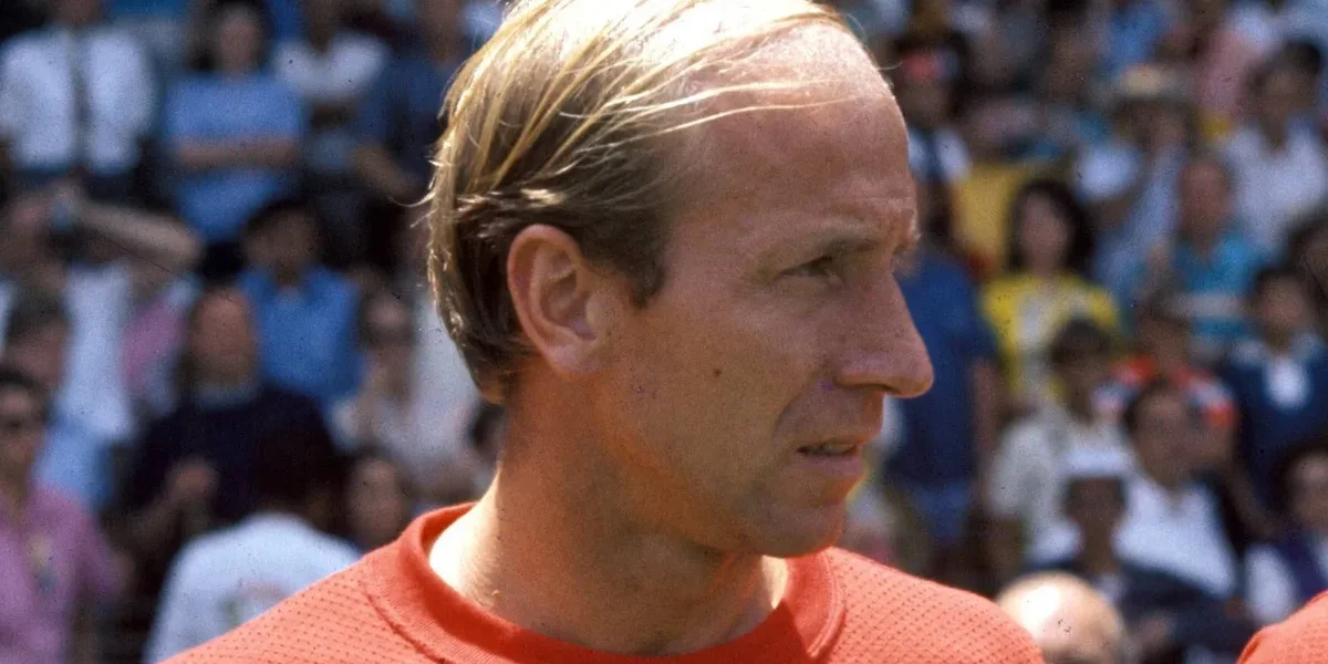 Bobby Charlton: o herói que levou a Inglaterra ao topo do mundo em 1966