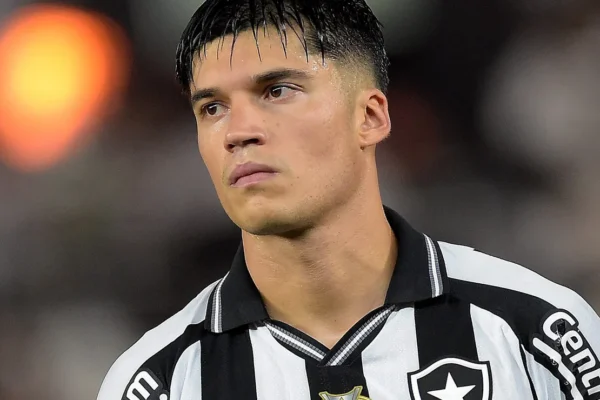 PC Vasconcellos: ‘Franclim não pode desistir de Correa’ e faz alerta ao Botafogo