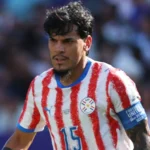 Gustavo Gómez brilha na defesa, mas Paraguai cai para França na Copa