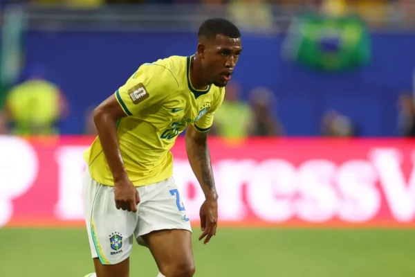 Brasil x Noruega: Rayan supera Nusa em números e brilha em duelo de gigantes