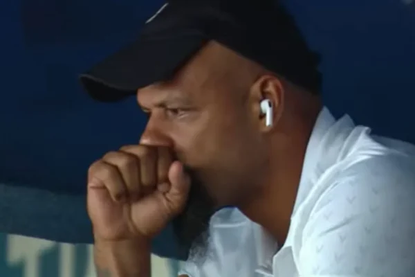 Felipe Melo chora com acesso épico do Americano na Segundona do Carioca