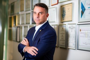 Etanol na gasolina: Flávio critica aumento e promete debate sobre mistura