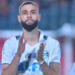 Grêmio segura Wagner Leonardo e recusa Corinthians: zagueiro fica até 2026