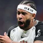 Corinthians volta atrás e retoma conversas com Memphis Depay por renovação