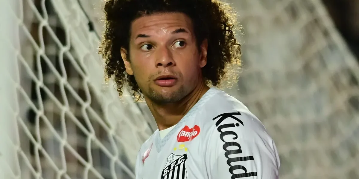 Willian Arão detona postura do Santos e cobra reação imediata no clássico contra o Corinthians