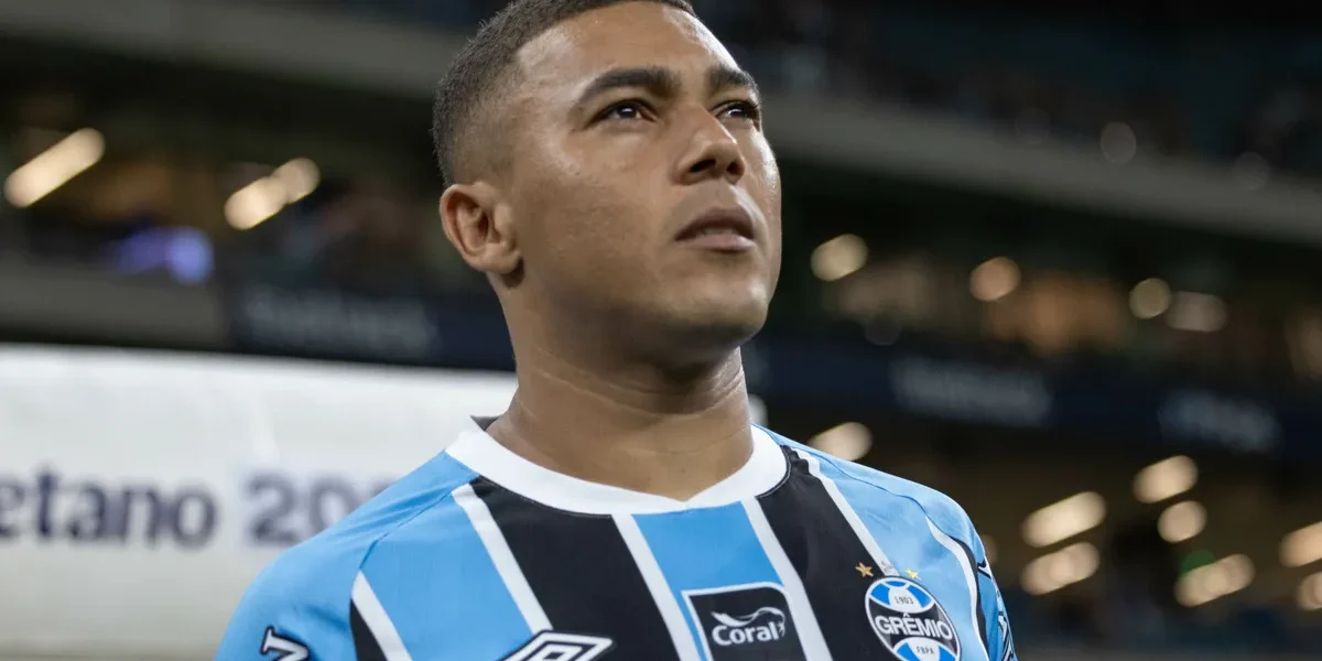 Grêmio agita mercado: saídas, propostas e renovações em pauta
