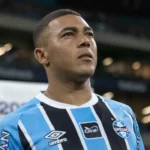 Grêmio agita mercado: saídas, propostas e renovações em pauta