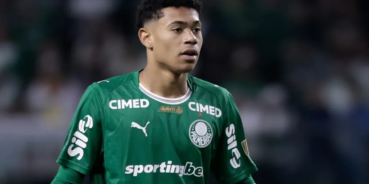 Palmeiras segura joia de 18 anos e usa Luis Pacheco contra o Fortaleza