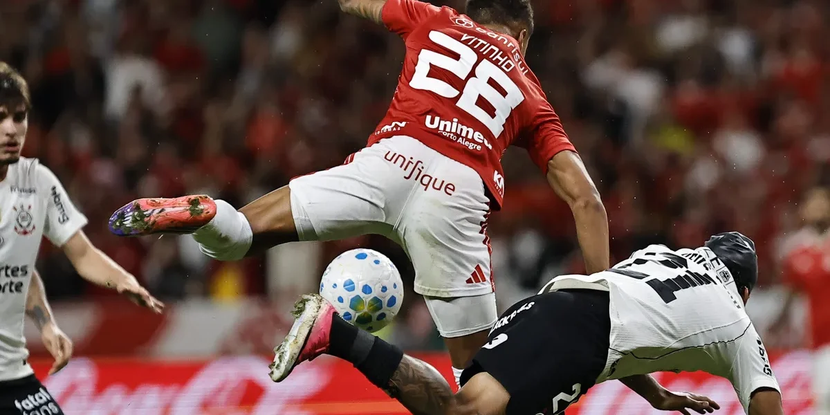Apagão no 2º tempo: Corinthians perde para o Inter e se complica na Copa do Brasil