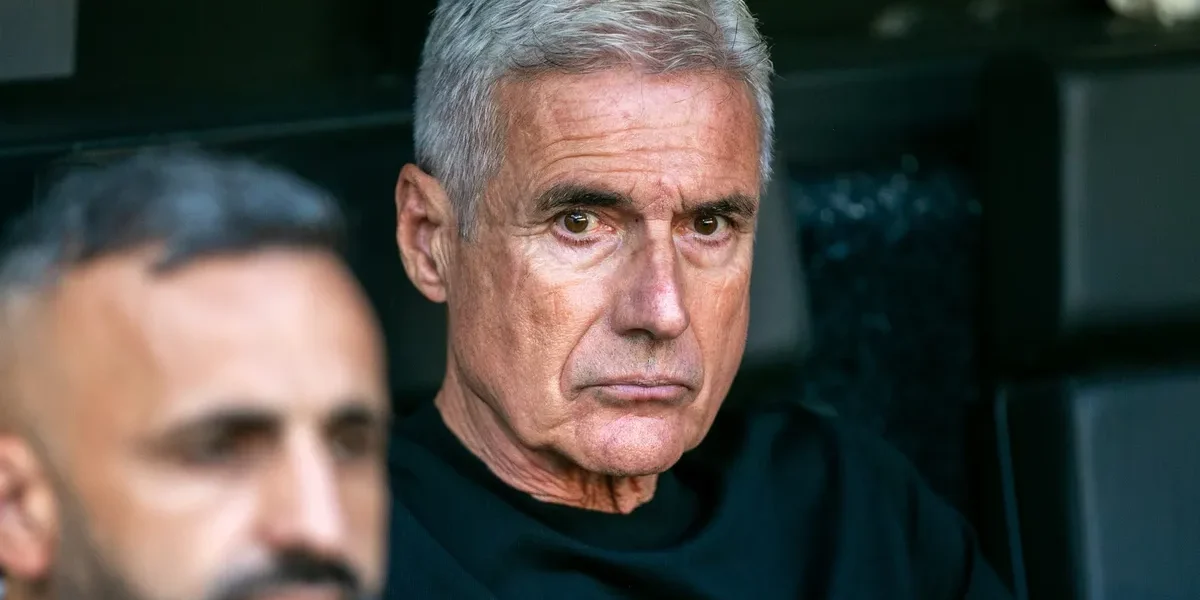 Grêmio atropelado pelo Atlético-MG: Luís Castro pressionado a mudar