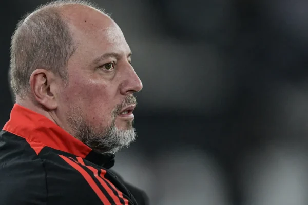 Inter avalia Álvaro López como plano B, mas Arce segue no topo da lista