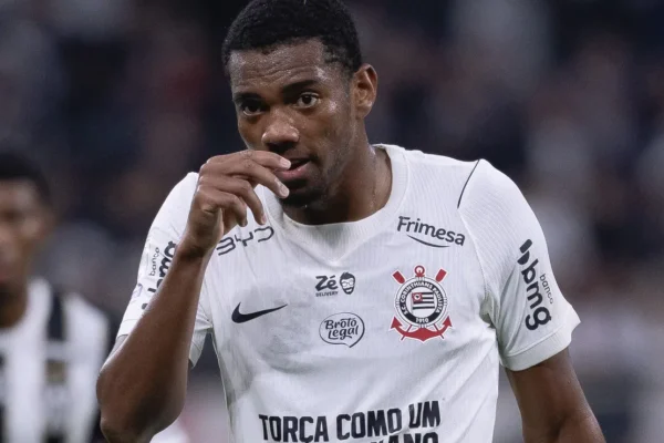 Corinthians fixa R$ 130 mi em André e empresários miram Europa