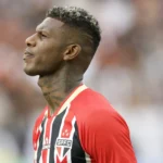 Arboleda marca e celebra com a torcida: virada de chave no São Paulo?