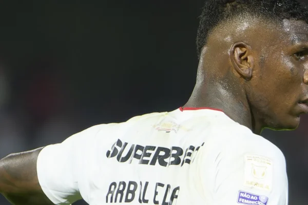 Arboleda se redime: pede desculpas e quer reconquistar a torcida do São Paulo