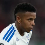 Roma quer Arroyo, mas Cruzeiro trava negociação e segura craque