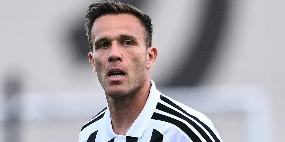 Arthur livre no mercado: Flamengo, Santos e São Paulo entram na briga pelo volante