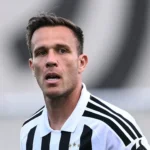 Arthur livre no mercado: Flamengo, Santos e São Paulo entram na briga pelo volante