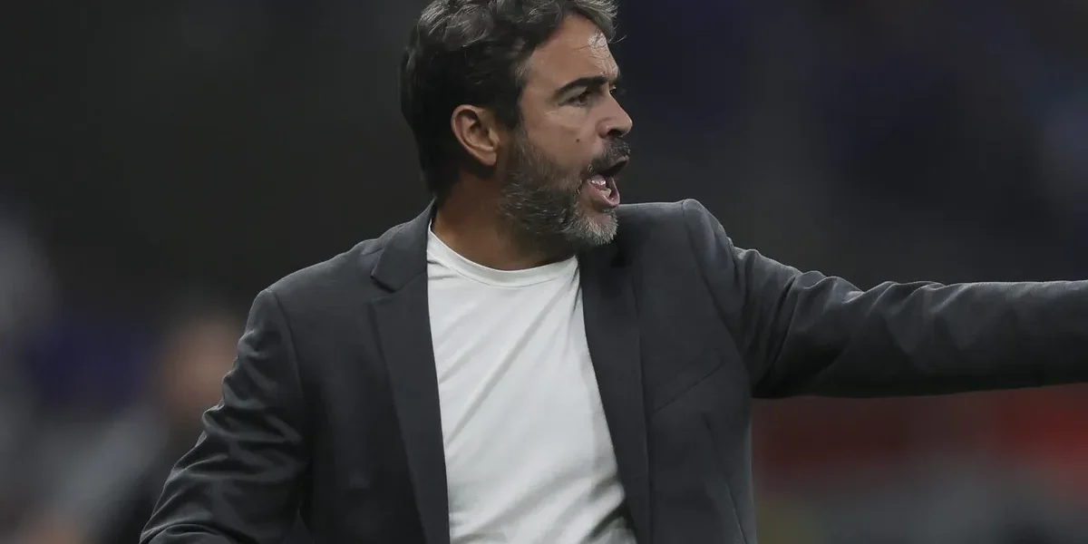 Artur Jorge acerta no plano e Cruzeiro elimina a Chapecoense na Copa do Brasil